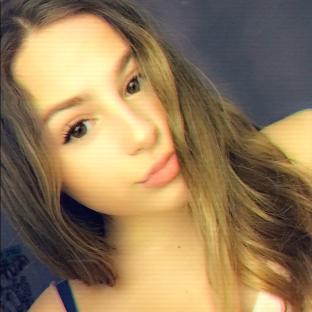 Meet your Posher, Mikayla